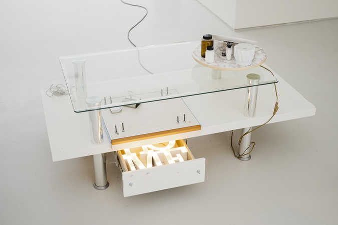 Ausstellungsansicht Jonas Morgenthaler, Zirkusgasse 38, Wien, Dezember 2022 | Foto © Simon Veres